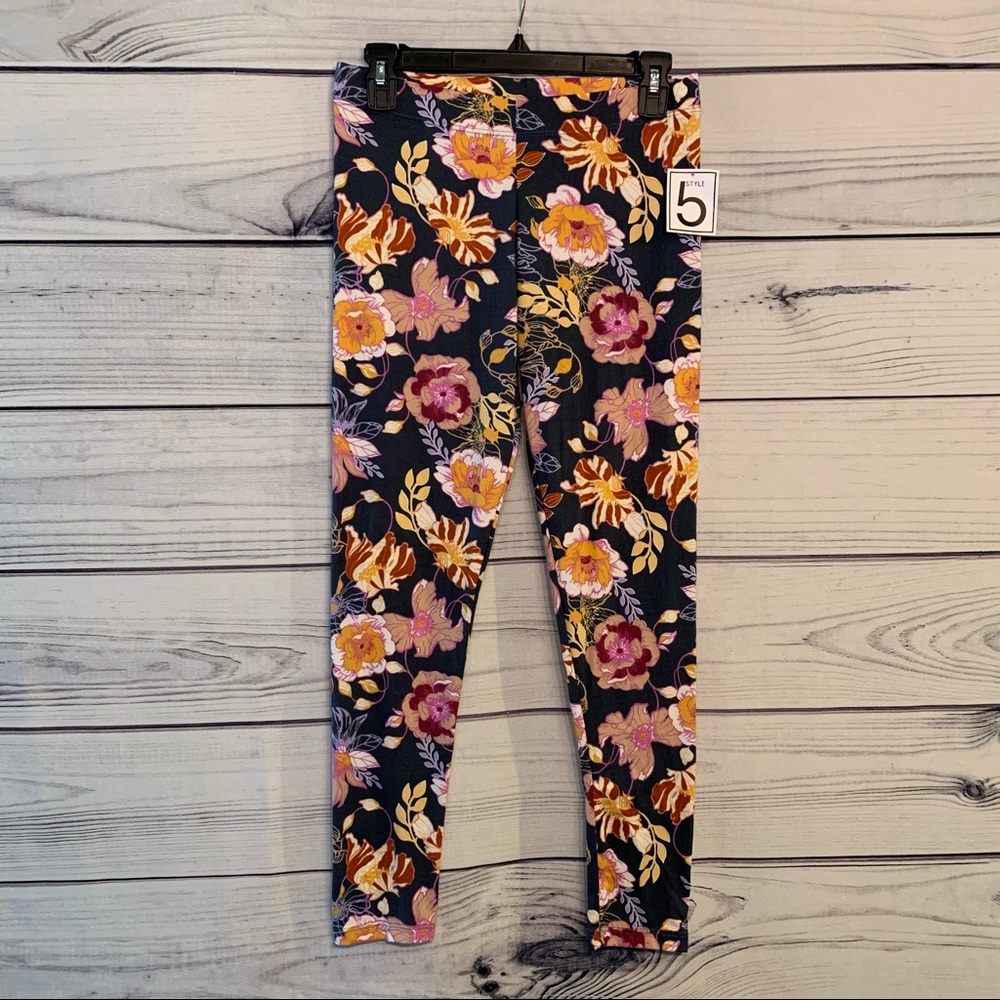 NWT Floral Tropical Navy Blue Leggings